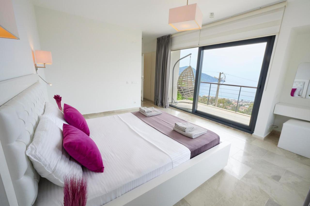 Luxus Skyla Mit 5 Schlafzimmern & Meer-blick Vilă